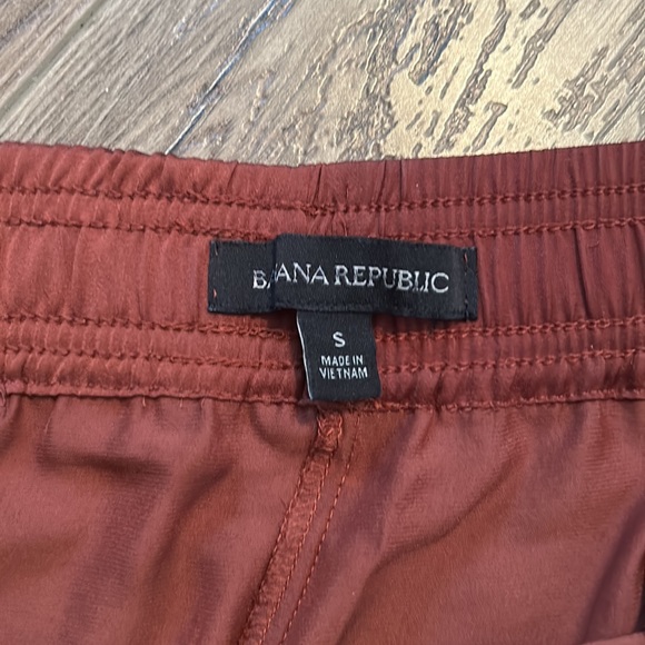 Banana Republic Satin Shorts - Picture 4 of 5